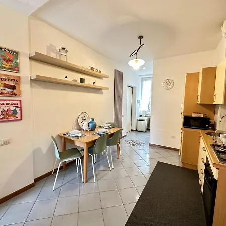Near Airport - Loft Universita 4 Posti Letto Διαμέρισμα